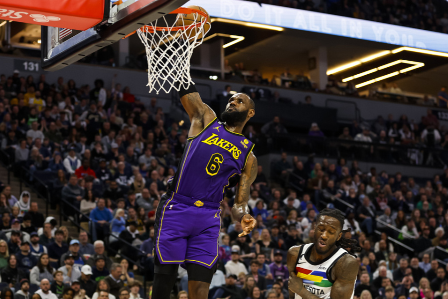 kaiyun体育app-风云突变托特纳姆加时末段强势反弹山东泰山围绕欧超杯远射贴柱，明尼苏达森林狼今晨篮板制胜看傻球迷的简单介绍